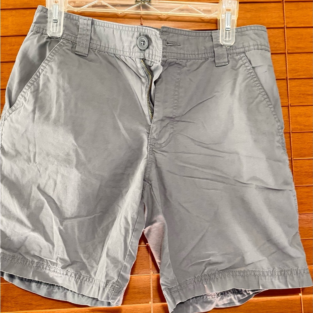 Columbia Gray Flat Front Shorts with Classic Cut